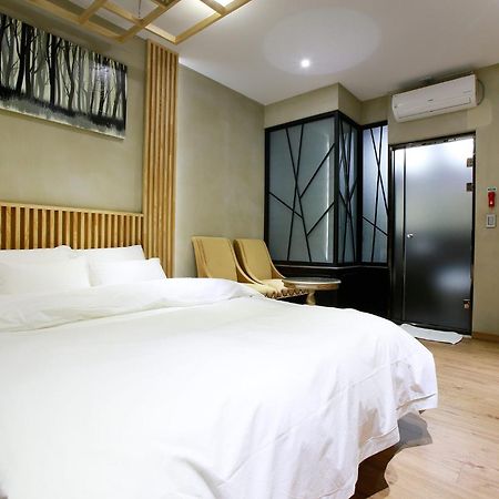 W Hotel Gwangmyeong Bagian luar foto